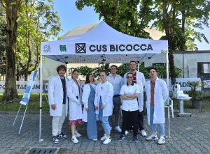 Some students and post-graduates in Optics and Optometry at CUS Bicocca for visual screenings